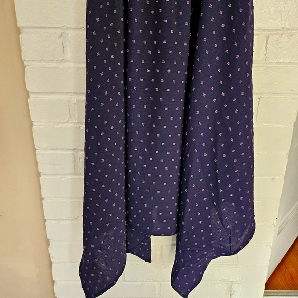 89th & Madison | Navy 💙Dress Size M | Handkerchief hem ⛵️💙👗 textured pattern - Picture 5 of 8